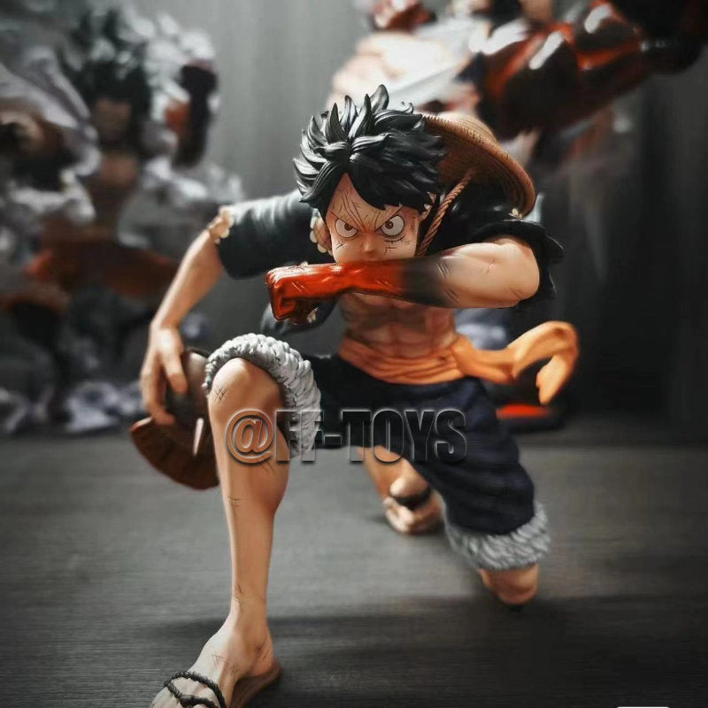 giant luffy figure